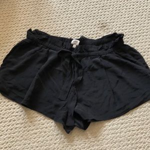 Wilfred 100% Silk high-rise shorts.